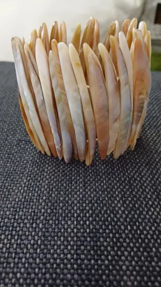 Bracciale madreperla vintage elastico