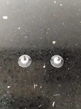 2 Cierres de Pendientes de Goma y Metal