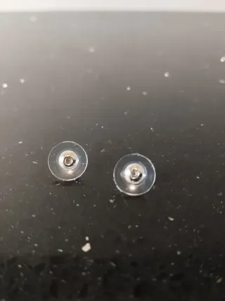 2 Cierres de Pendientes de Goma y Metal