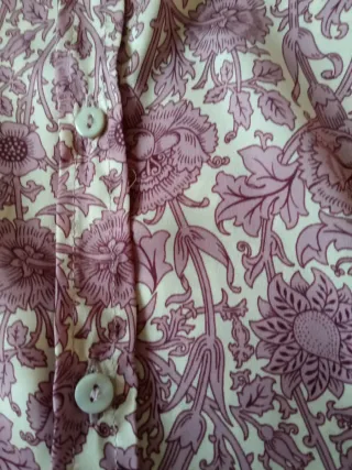 Blusa Trucco Estampada malva y Blanca