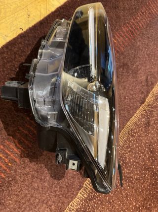 Faro Izquierdo Mazda CX3