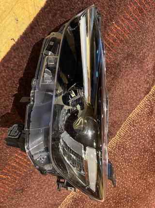 Faro Izquierdo Mazda CX3