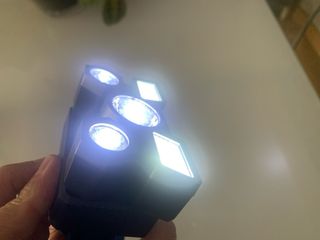Linterna frontal LED multi-luz. Recargable usb