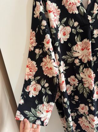 Vestito nero fantasia floreale