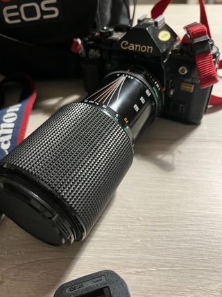 Canon EOS 300 + Canon A-1 con acessori vari