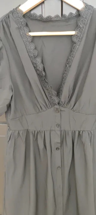 Vestido negro con encaje sin estrenar