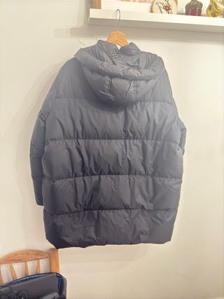 Chaqueta larga plumífero Zara negra