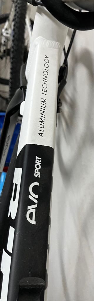 Bicicleta de carretera B’Twin Alur 700 de aluminio