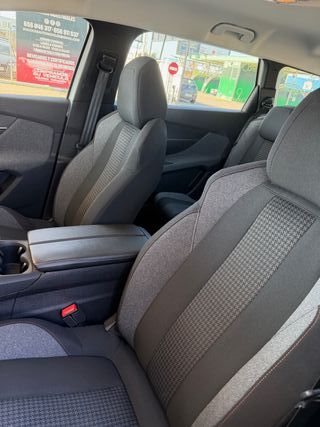 Peugeot 5008 1.5BlueHDi Active pack ET8 S&S 130Cv