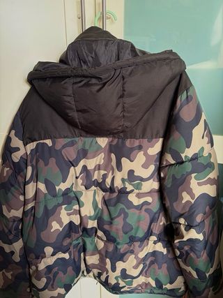 Abrigo militar estampado