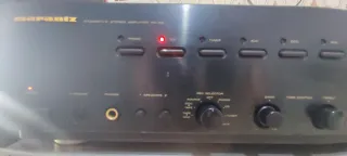 Amplificador Marantz PM 65 Negro