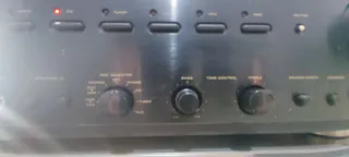Amplificador Marantz PM 65 Negro