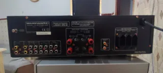 Amplificador Marantz PM 65 Negro