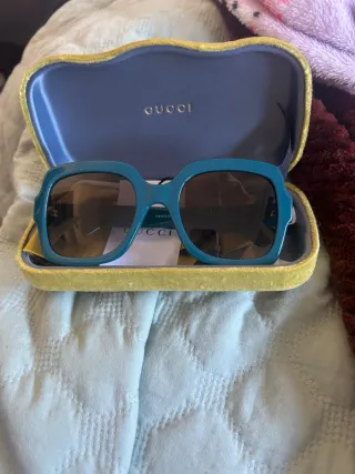 Gafas de sol Gucci azules y marrones