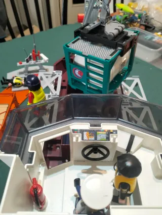 Carguero Playmobil 70769 con Contenedor