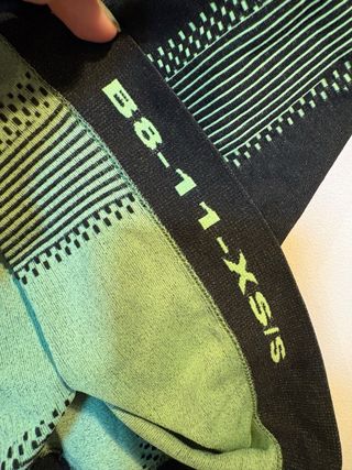 Top MISBHV Negro y Verde Talla S-XS