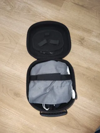 Meta Quest 3 VR Headset e Controlli