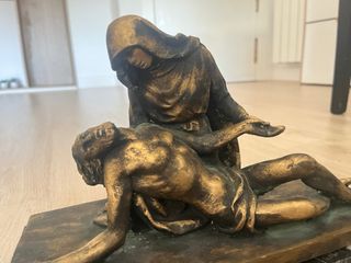 Escultura Juan de Ávalos