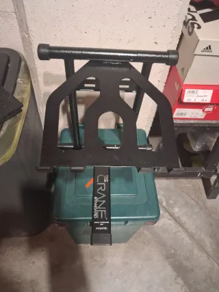 Supporto per notebook Crane Hardware