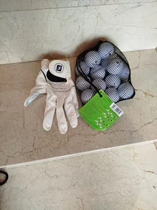 Pelotas de golf y guante FJ
