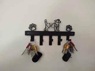 Appendino cane e impronte zampa