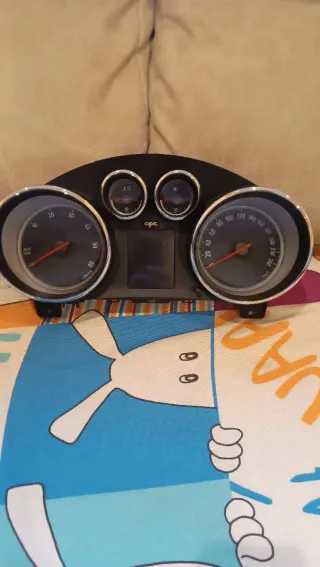 Cuadro instrumentos Opel Zafira