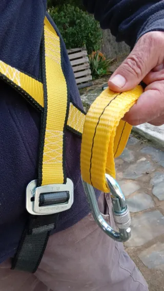 Arnés de seguridad para trabajos en altura