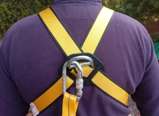 Arnés de seguridad para trabajos en altura