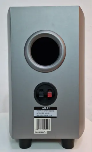 Subwoofer Akai Pasivo 70W modelo SW DR-R5800PST