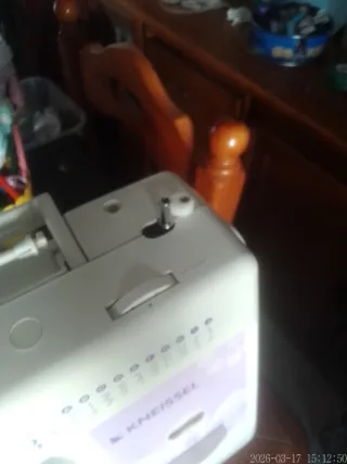 Máquina de coser Kneissel