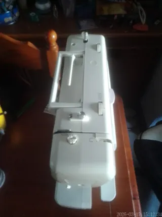 Máquina de coser Kneissel