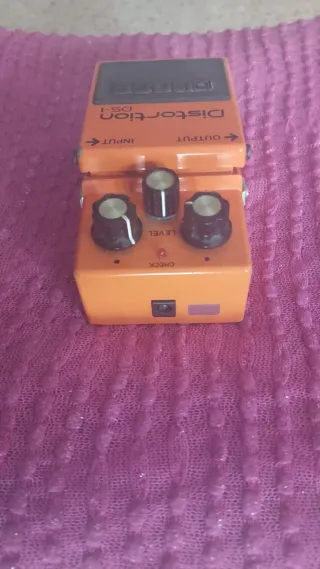 Boss DS-1 Distortion Pedal