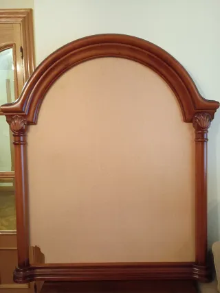 Marco de espejo de madera