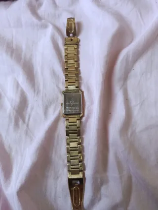 Reloj Paul Versan Dorado