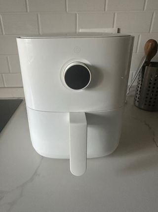 Freidora de aire blanca