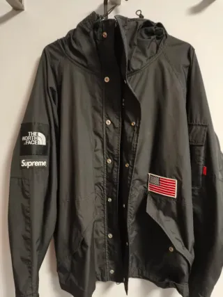 Giacca supreme x the North face expedition coaches