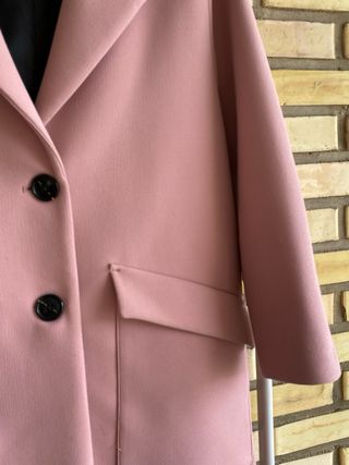 Abrigo de primavera rosa