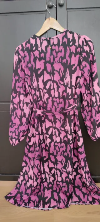 Vestido largo estampado rosa y negro