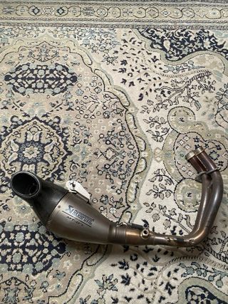 Escape Akrapovič Yamaha MT-07 Línea Completa