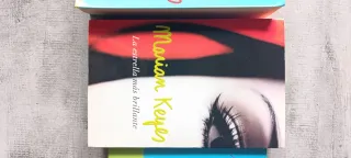 ¿Hay alguien ahí fuera? (Hermanas Walsh 4) (Spa...