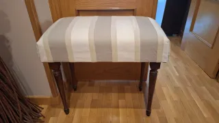 Banqueta descalzadora rayas beige y gris