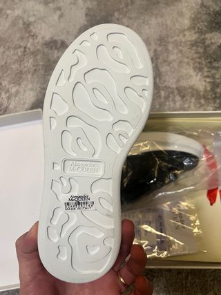 Alexander McQueen Sneakers Pelle Nero Bianco 35