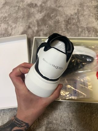 Alexander McQueen Sneakers Pelle Nero Bianco 35