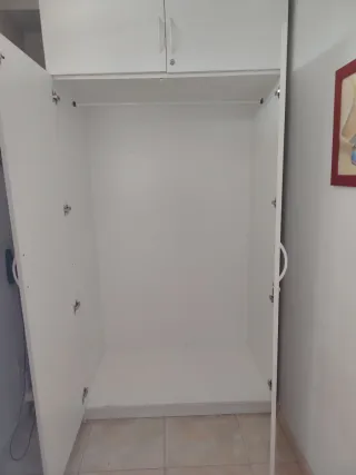 Arpario perchero blanco con altillo