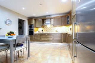 Piso en venta en Nueva Andalucía centro en Marbella