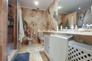 Piso en venta en Nueva Andalucía centro en Marbella