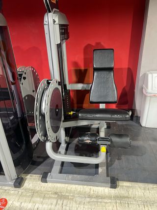 Máquina de extensión de cuádriceps