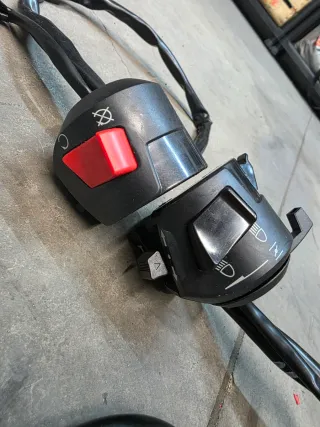 Devioluci/Comando manubrio moto universale