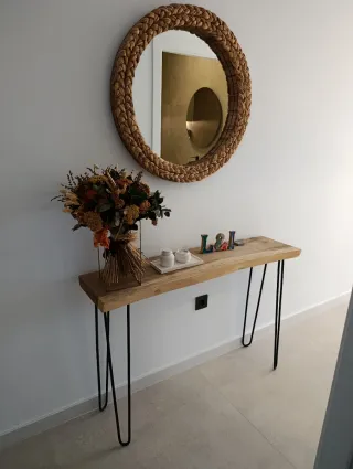 Mesa recibidor madera y metal