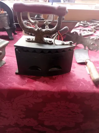 Plancha antigua de hierro